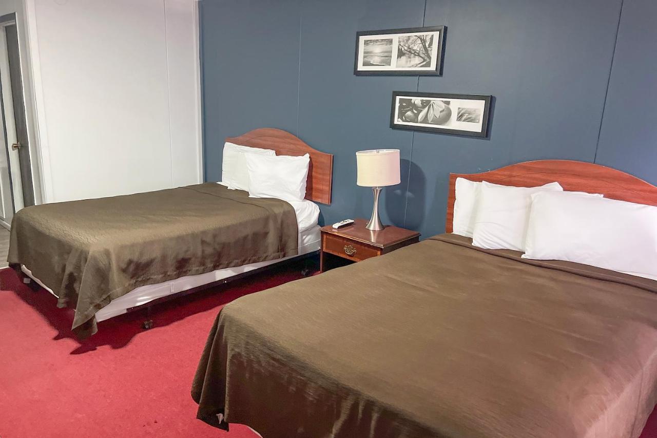 Oyo Hotel Colby, Ks מראה חיצוני תמונה
